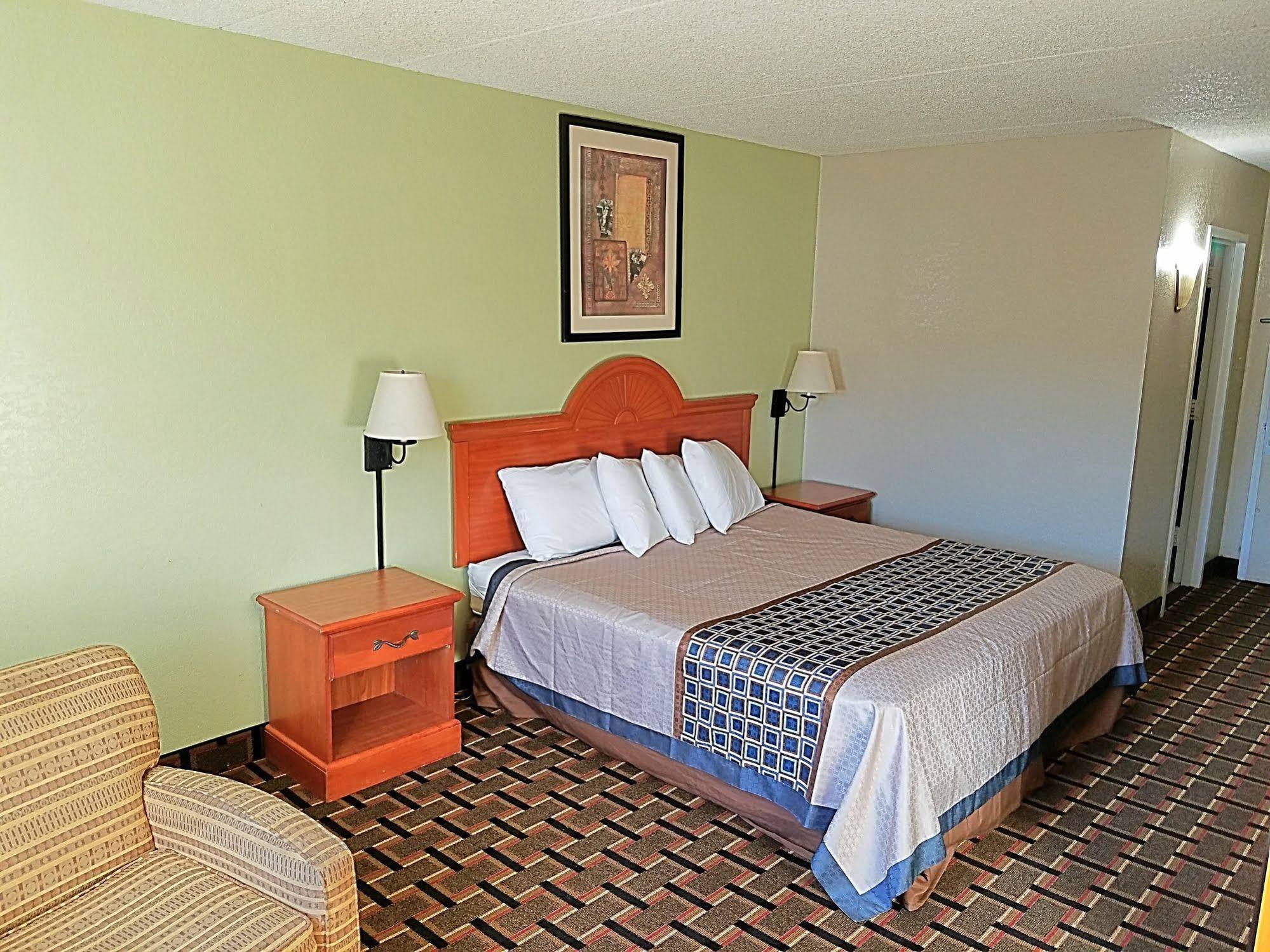 Red Roof Inn Richmond, Va - W Broad St 亨利科 外观 照片