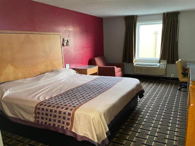 Red Roof Inn Richmond, Va - W Broad St 亨利科 外观 照片