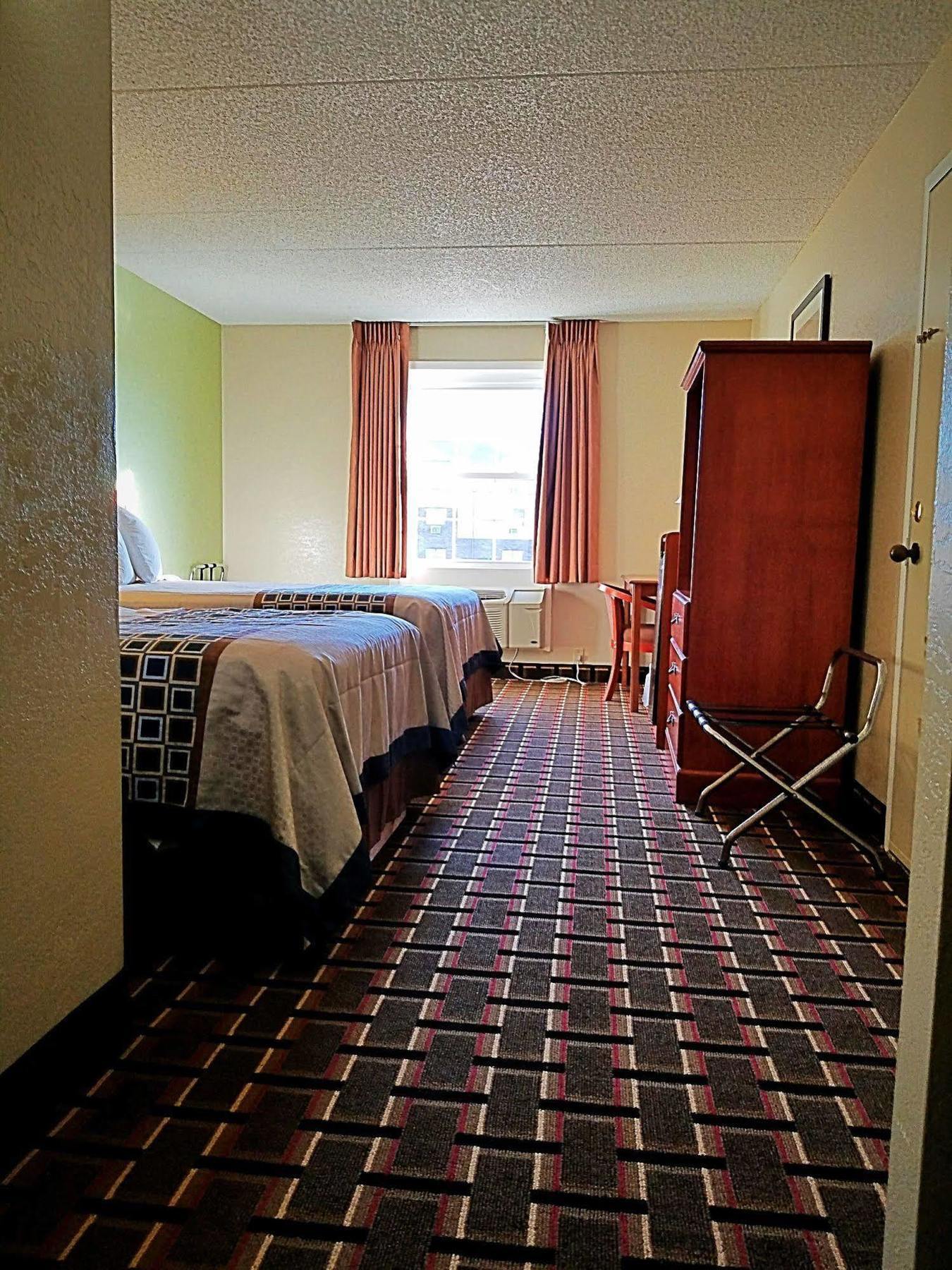 Red Roof Inn Richmond, Va - W Broad St 亨利科 外观 照片
