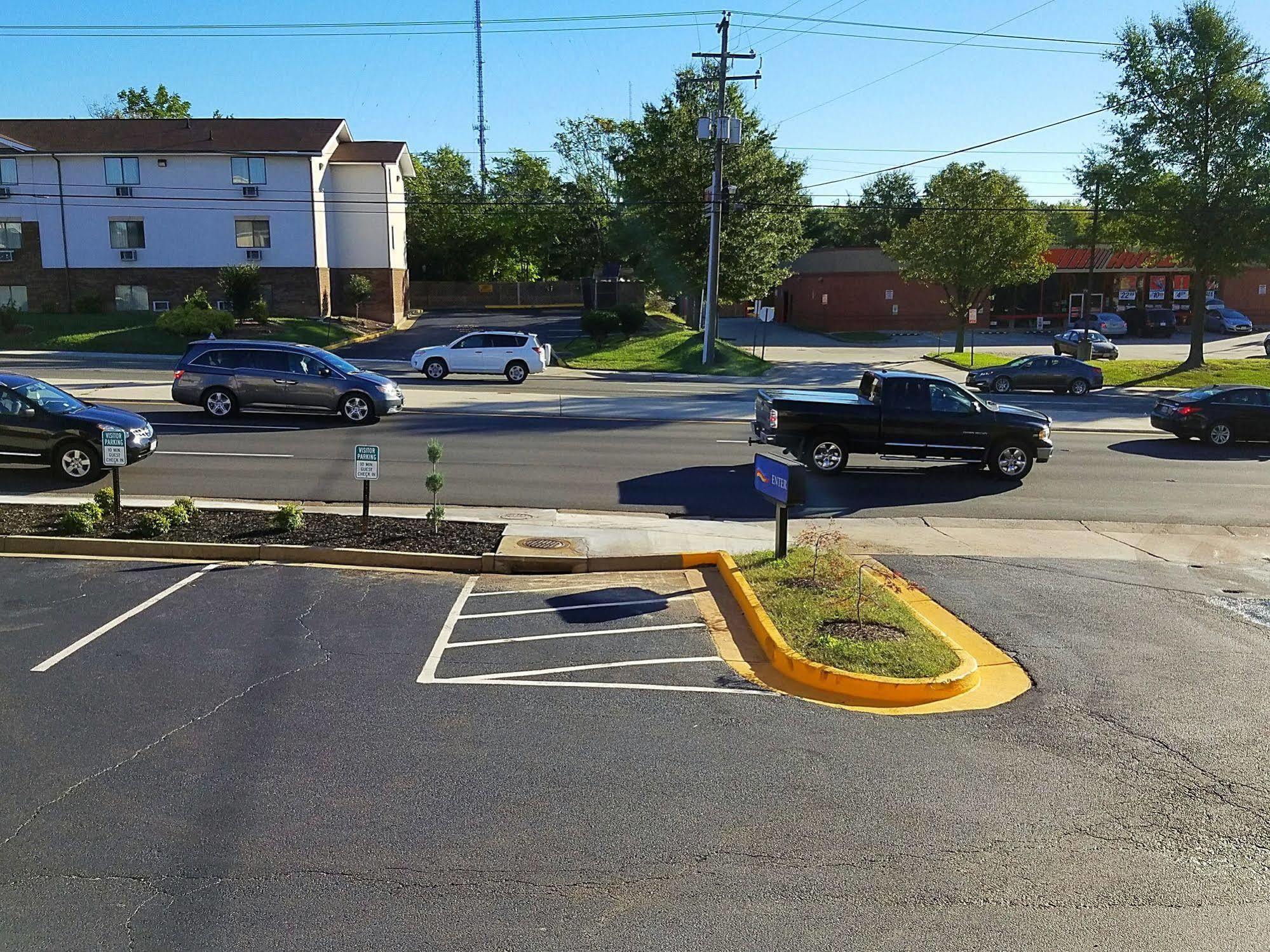 Red Roof Inn Richmond, Va - W Broad St 亨利科 外观 照片
